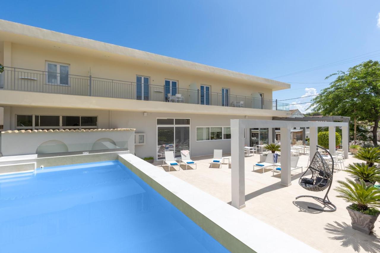 Melina Oasis Boutique Hotel Kassiopi Exterior foto